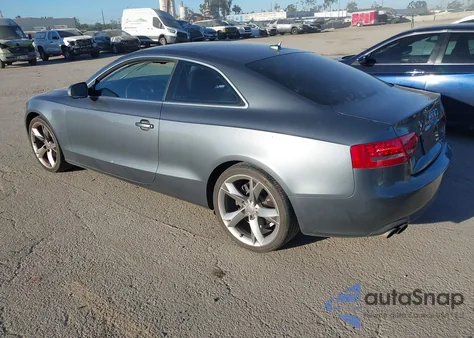 2012 Audi A5 2.0T Premium z USA, uszkodzony, nr VIN WAULFAFR0CA005105